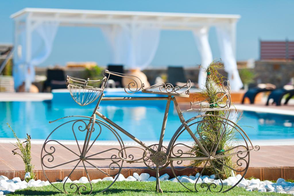 Miland Suites Adamantas  ภายนอก รูปภาพ